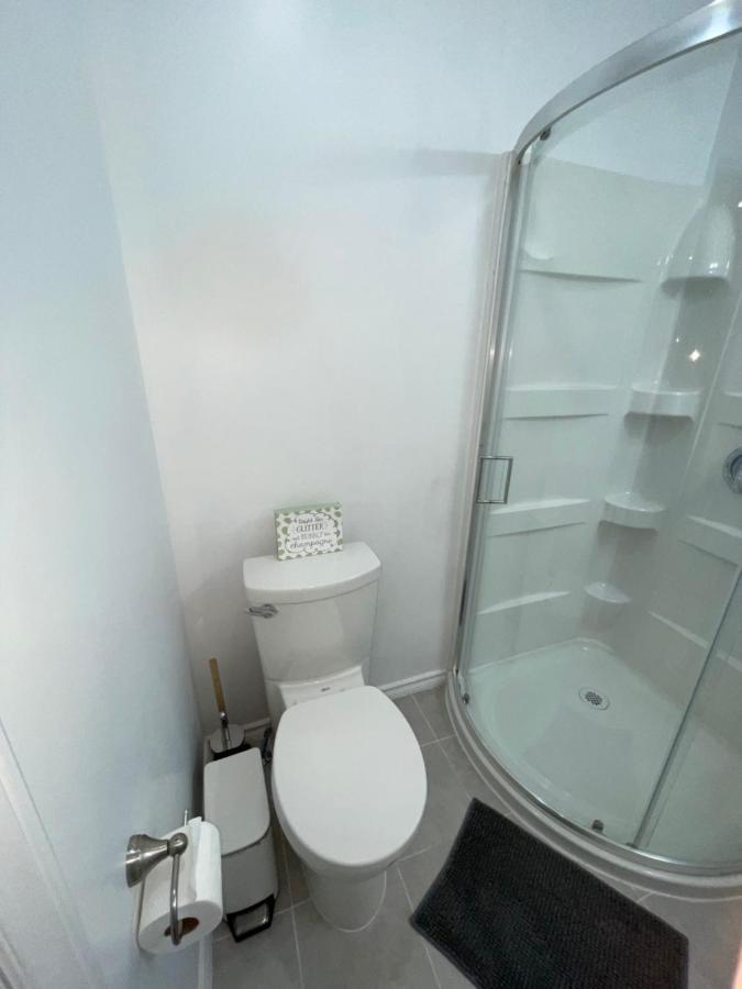 Harmony Home Near University Of Γουότερλου Εξωτερικό φωτογραφία