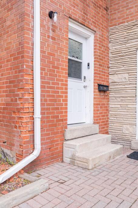 Harmony Home Near University Of Γουότερλου Εξωτερικό φωτογραφία