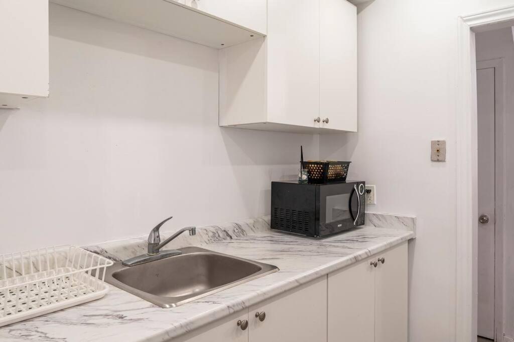 Harmony Home Near University Of Γουότερλου Εξωτερικό φωτογραφία