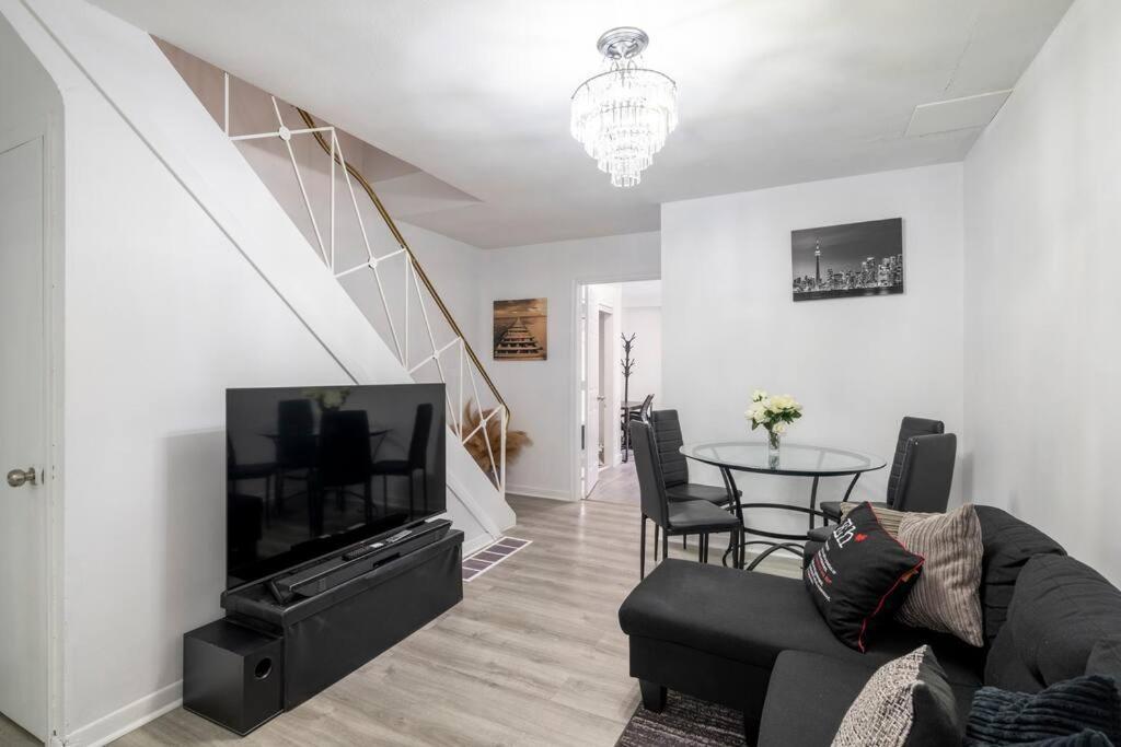 Harmony Home Near University Of Γουότερλου Εξωτερικό φωτογραφία