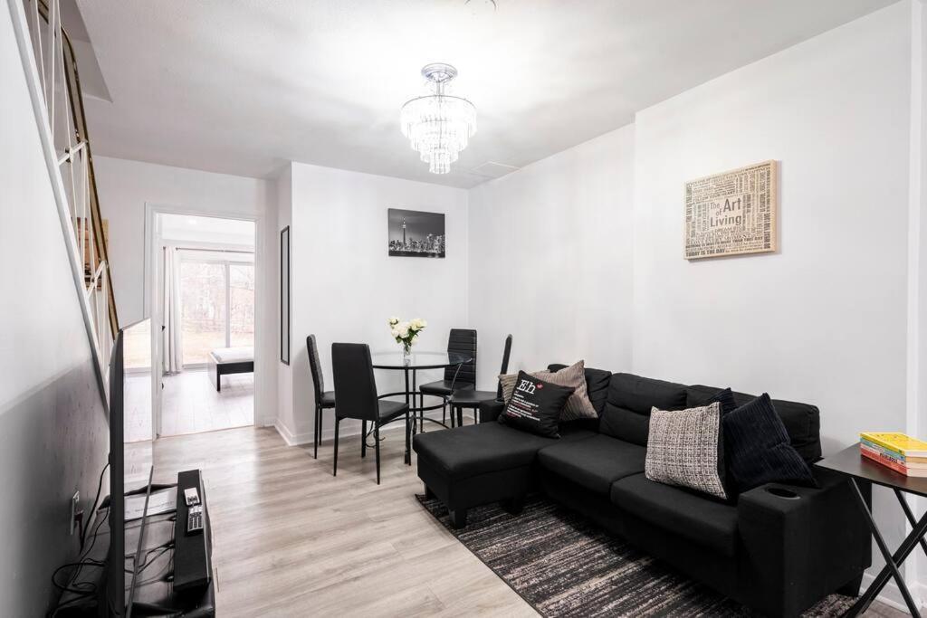 Harmony Home Near University Of Γουότερλου Εξωτερικό φωτογραφία